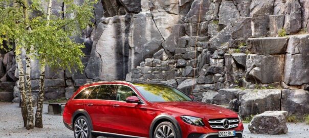 MercedesBenz introdujo el sistema ecall a partir de 2013